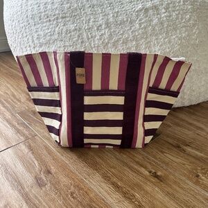 NEW Victoria’s Secret NEW Striped Large Canvas Tote Bag with zipper